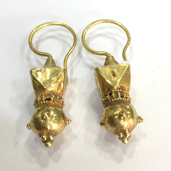 Vintage antique Handmade solid 18K Gold jewelry earring pair - image 2